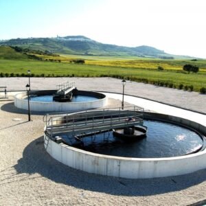 Secondary clarifier in a wastewater treatment plant